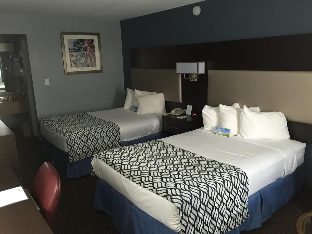 Days Inn By Wyndham Austin/University/Downtown Exterior foto